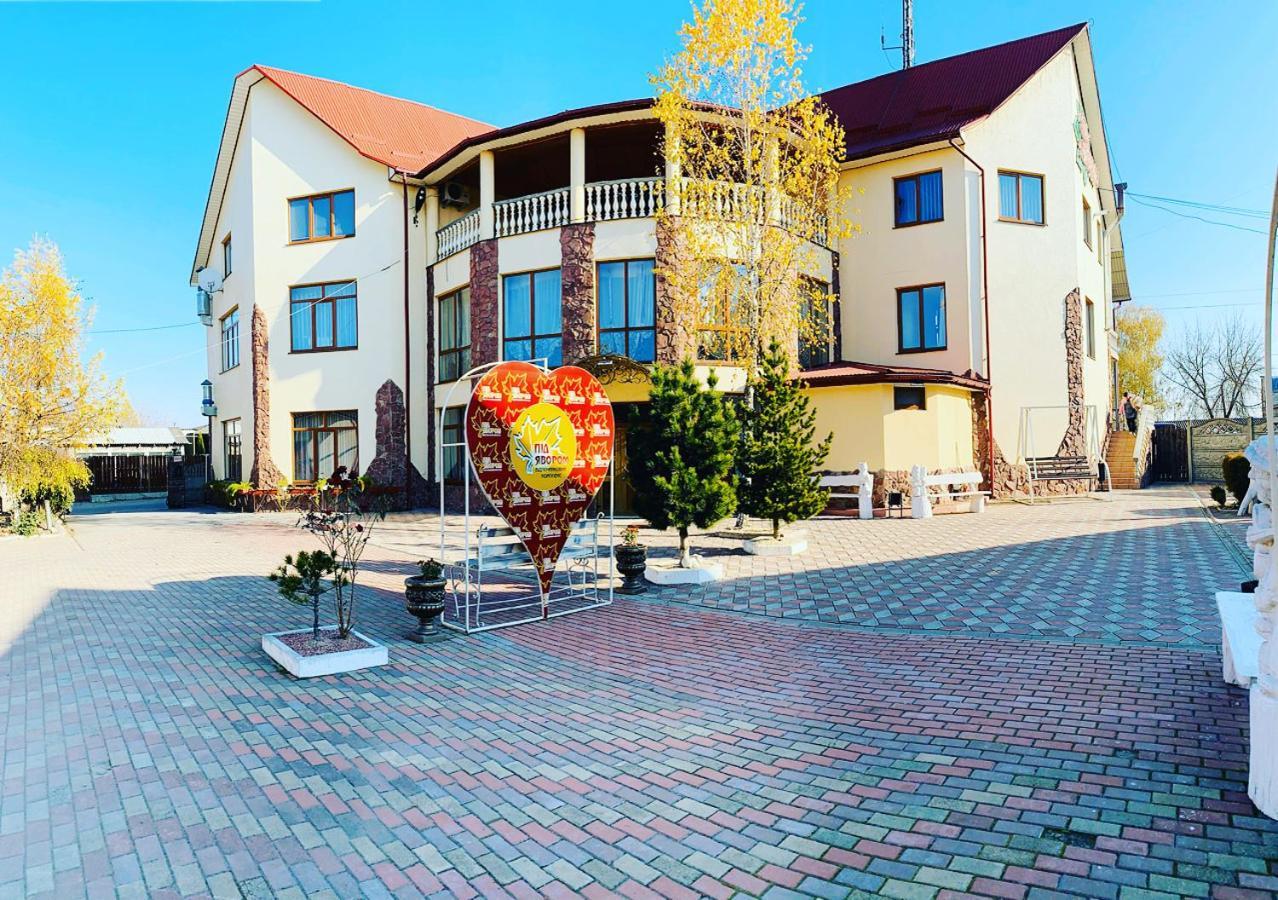 Pid Yavorom Hotel Drogomirchany Exterior photo